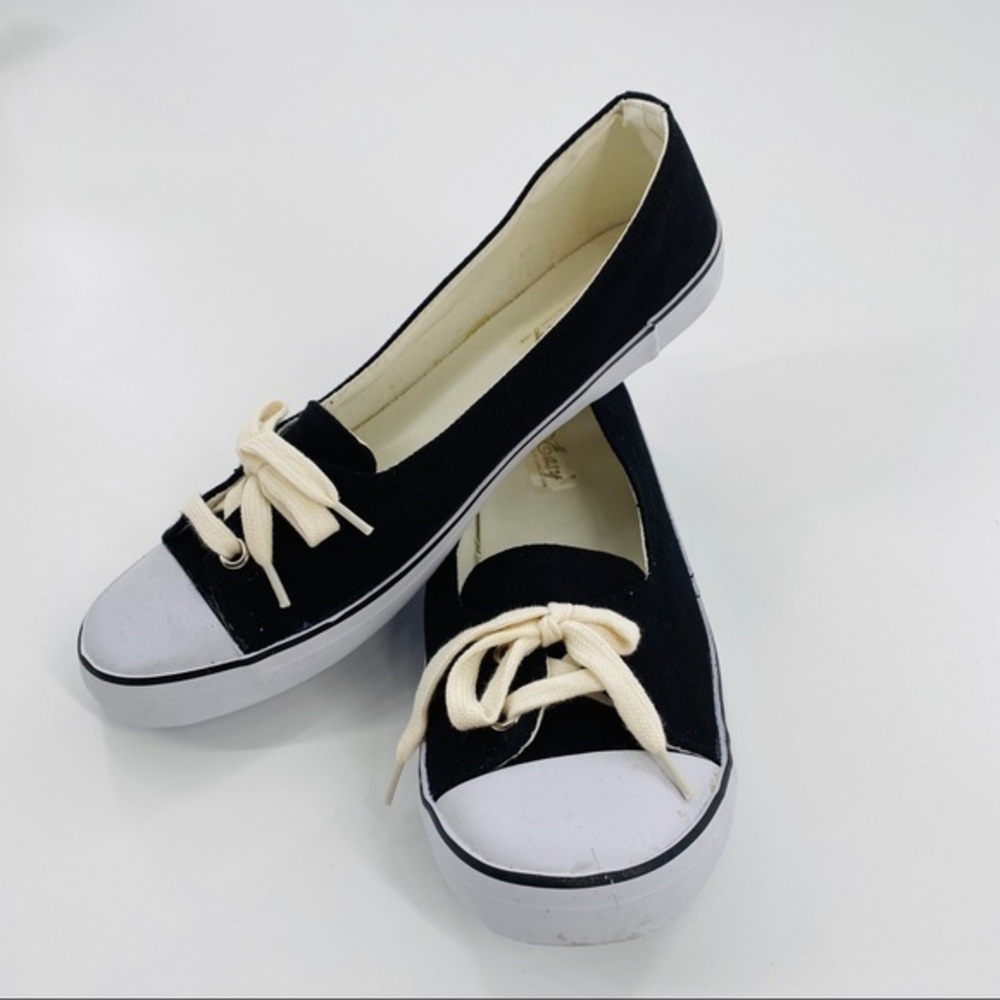Black Canvas Lace Up Sneakers
